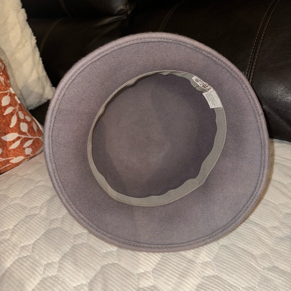 Badgley Mischka 100% Wool Hat - Picture 4 of 5